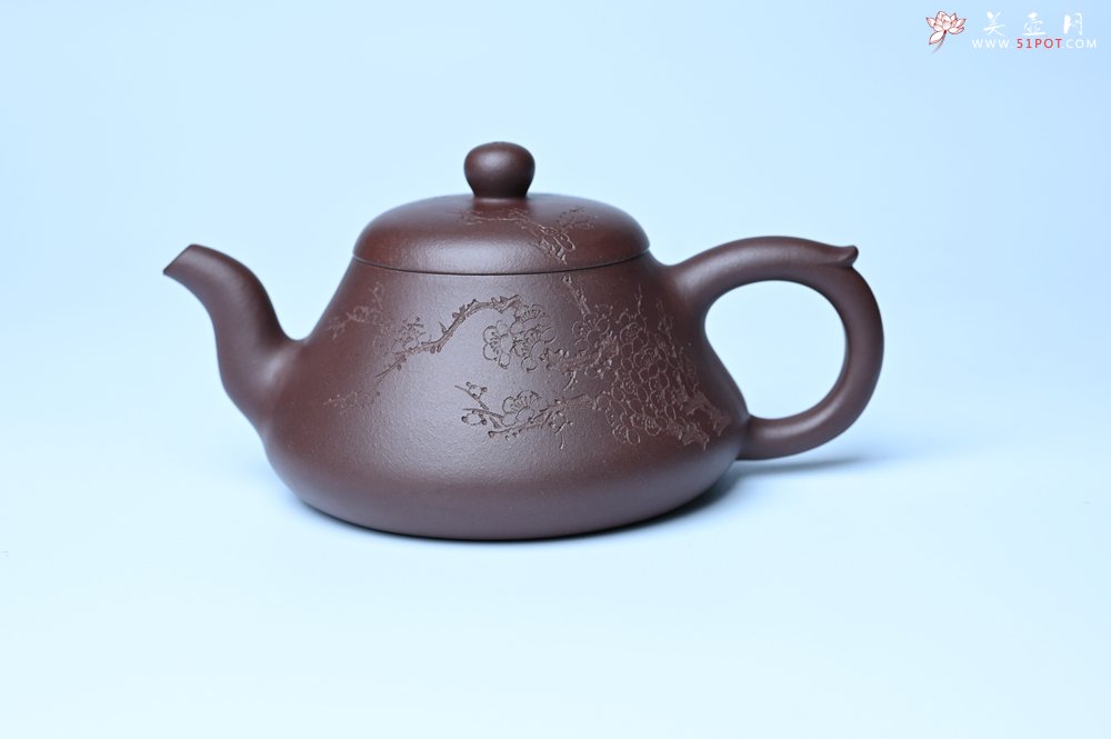 紫砂壶图片：潜力股周小培老师 全手工底槽青缘德壶 装饰通转梅花特文气 期待与您结缘 - 全手工紫砂壶网