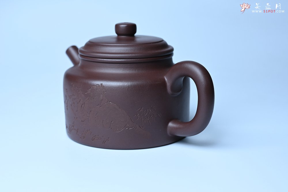 紫砂壶图片：油润底曹青 全手工德中茶壶 装饰人物特文气 - 全手工紫砂壶网