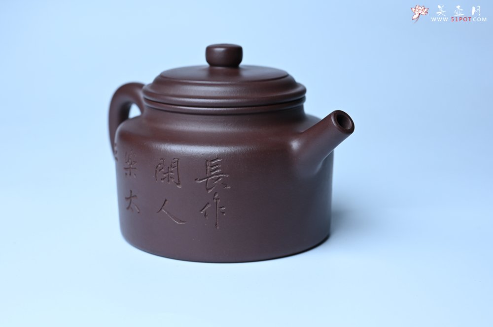 紫砂壶图片：油润底曹青 全手工德中茶壶 装饰人物特文气 - 全手工紫砂壶网