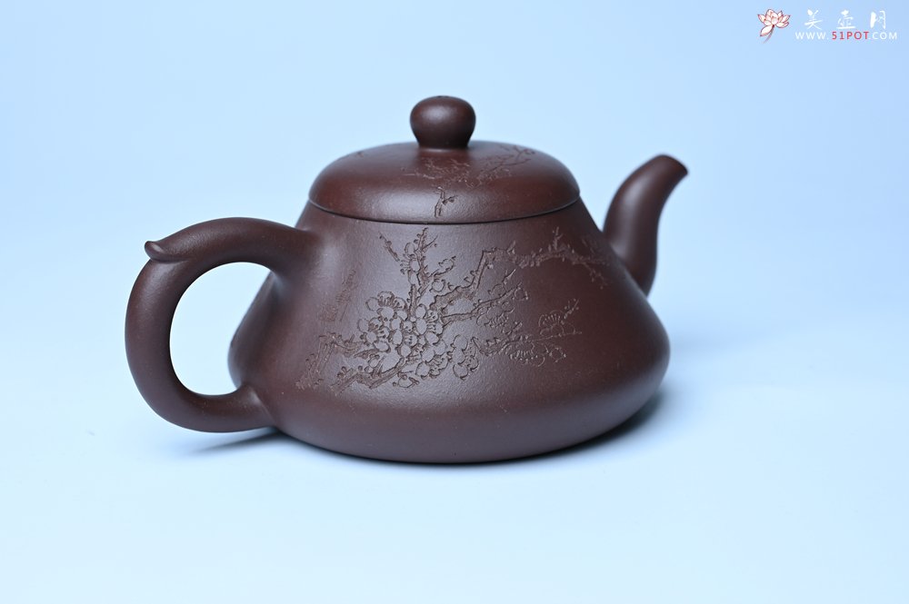 紫砂壶图片：潜力股周小培老师 全手工底槽青缘德壶 装饰通转梅花特文气 期待与您结缘 - 全手工紫砂壶网