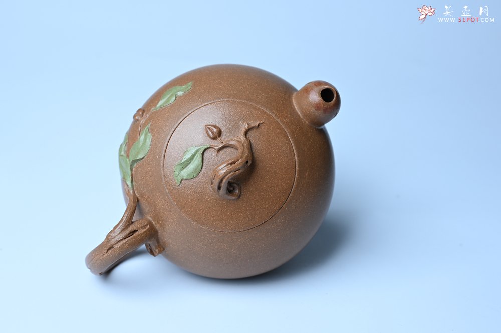 紫砂壶图片：美壶特惠 潜力股董静老师精品老段泥双色寿桃壶 茶人醉爱 - 全手工紫砂壶网