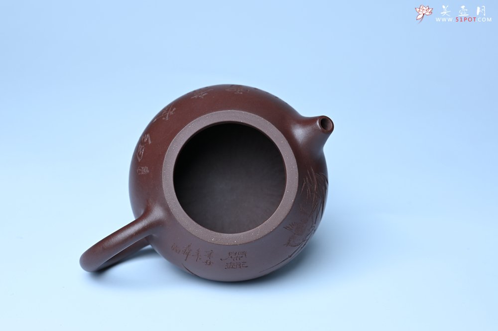 紫砂壶图片：油润底曹青 全手工文旦茶壶 细写茶经煮香雪 闲趣图 特文气 期待与亲结缘 - 全手工紫砂壶网