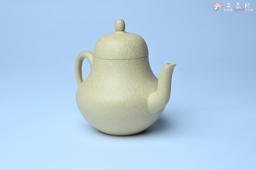 紫砂壶图片：美壶特惠 纯净本绿梨形壶 茶人醉爱 - 全手工紫砂壶网