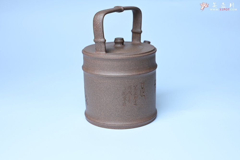 紫砂壶图片：美壶特惠 特好老段泥 精工知（知了）足（竹子）提梁 挺拔秀雅 - 全手工紫砂壶网