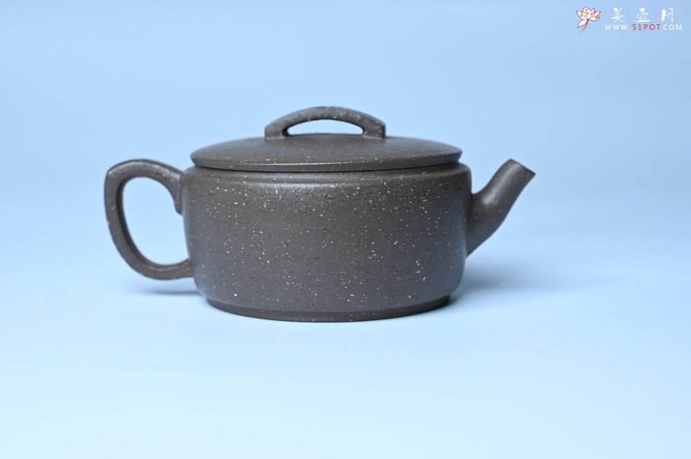 紫砂壶图片：美壶特惠 优质青灰段泥汉瓦壶 茶人醉爱 - 全手工紫砂壶网