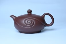 紫砂壶图片：美壶双11特惠 盖花泥 精工油润老紫泥如意半珠 茶人醉爱 - 全手工紫砂壶网