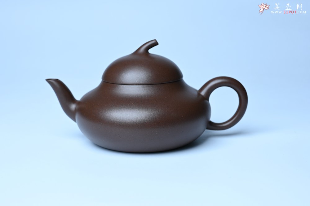 紫砂壶图片：美壶特惠 特好老紫泥茄段梨形壶 茶人醉爱 - 全手工紫砂壶网