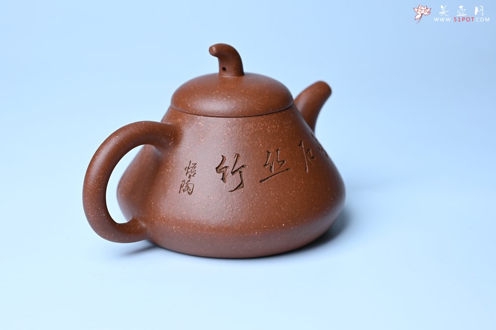 紫砂壶图片：美壶特惠 潜力股王老师 全手工拍打成型茄瓢壶 装饰居不可无竹 特文气 - 全手工紫砂壶网