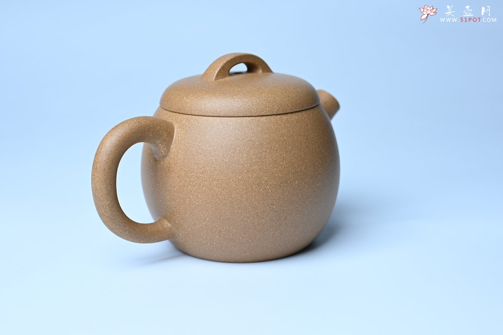 紫砂壶图片：美壶特惠 特好老黄段泥精致大炮巨轮壶 茶人醉爱 - 全手工紫砂壶网