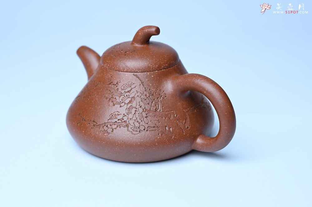 紫砂壶图片：美壶特惠 潜力股王老师 全手工拍打成型茄瓢壶 装饰梅花 特文气 - 全手工紫砂壶网