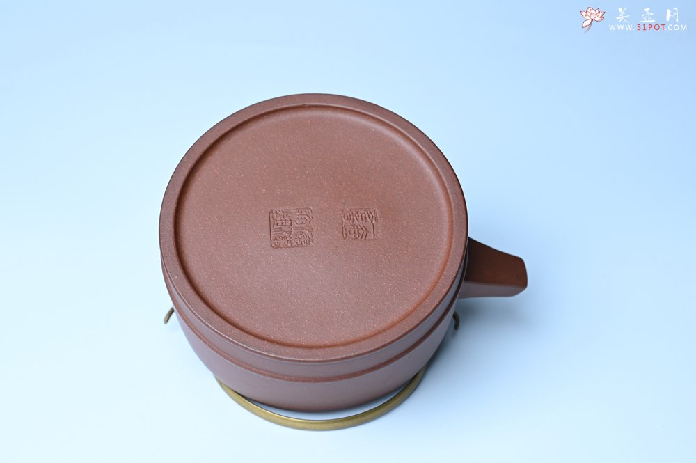 紫砂壶图片：美壶特惠 手工手制精致紫泥提梁壶 茶人醉爱 - 全手工紫砂壶网