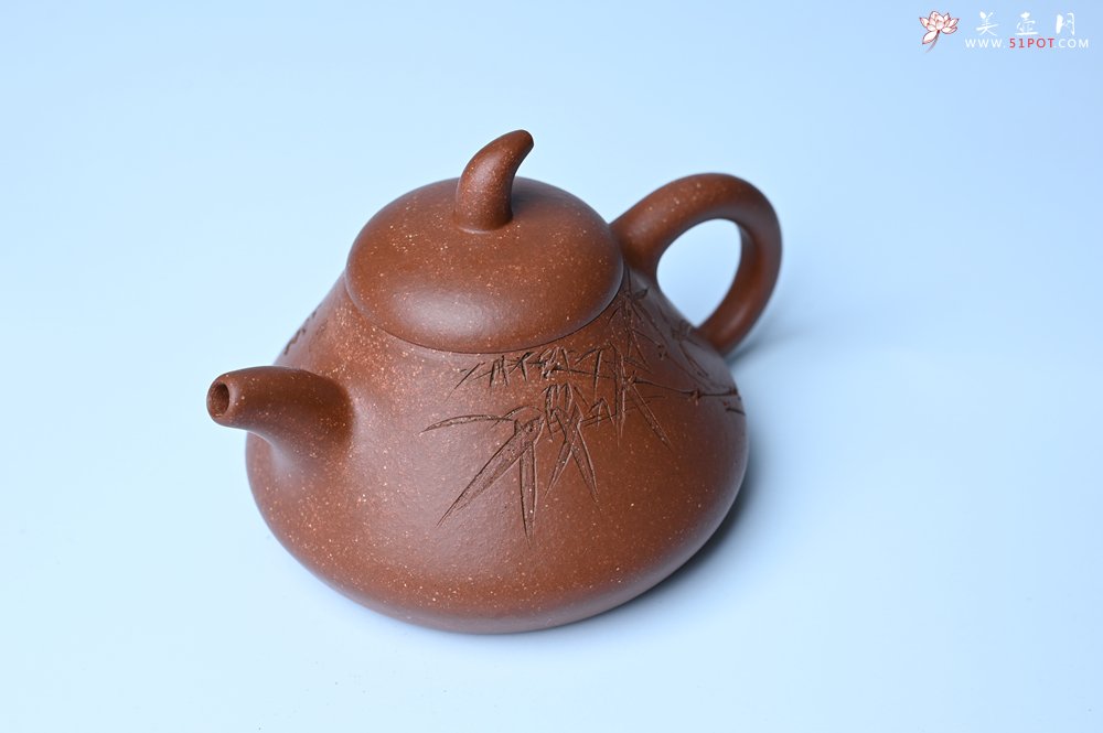 紫砂壶图片：美壶特惠 潜力股王老师 全手工拍打成型茄瓢壶 装饰居不可无竹 特文气 - 全手工紫砂壶网