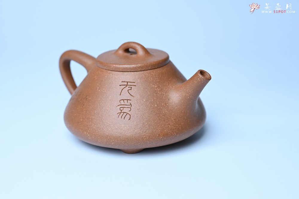 紫砂壶图片：油润五彩段泥 全手工薄胎子冶石瓢 难度大 骨肉匀挺 文气装饰罗汉图 无为 - 全手工紫砂壶网