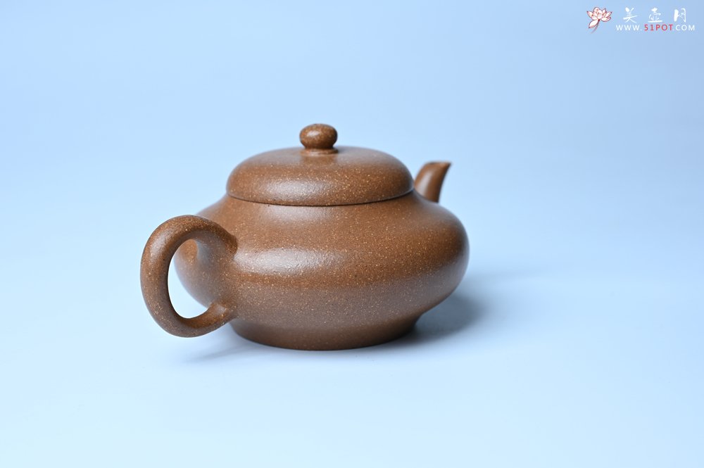 紫砂壶图片：美壶特惠 特好老段泥精致合欢壶 茶人醉爱 - 全手工紫砂壶网