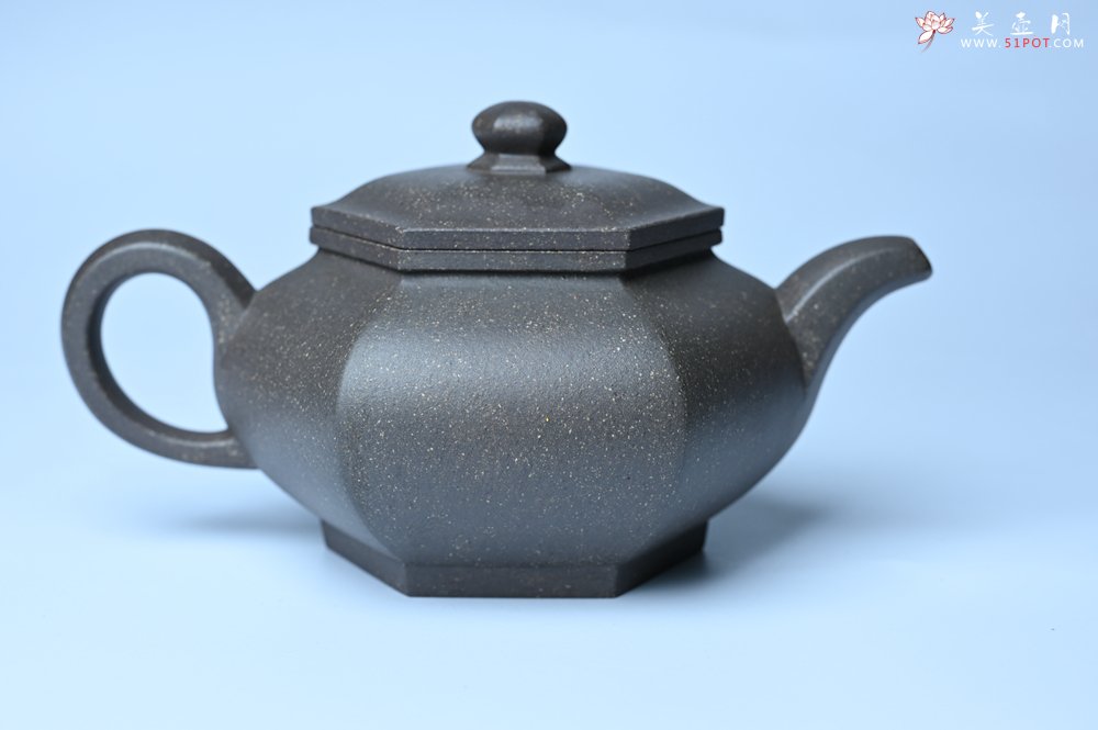 紫砂壶图片：实力派张海艳全手工油润青灰段泥藏六方壶 线面挺快 大气 - 全手工紫砂壶网