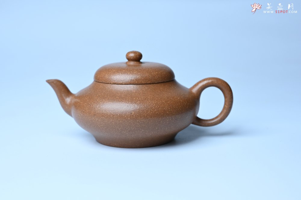 紫砂壶图片：美壶特惠 特好老段泥精致合欢壶 茶人醉爱 - 全手工紫砂壶网