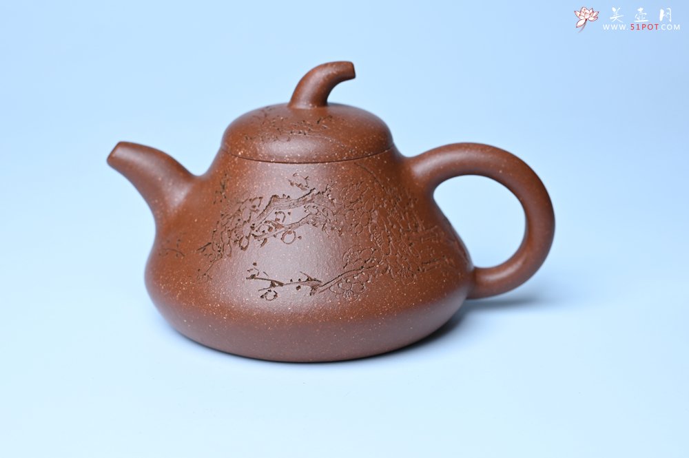 紫砂壶图片：美壶特惠 潜力股王老师 全手工拍打成型茄瓢壶 装饰梅花 特文气 - 全手工紫砂壶网