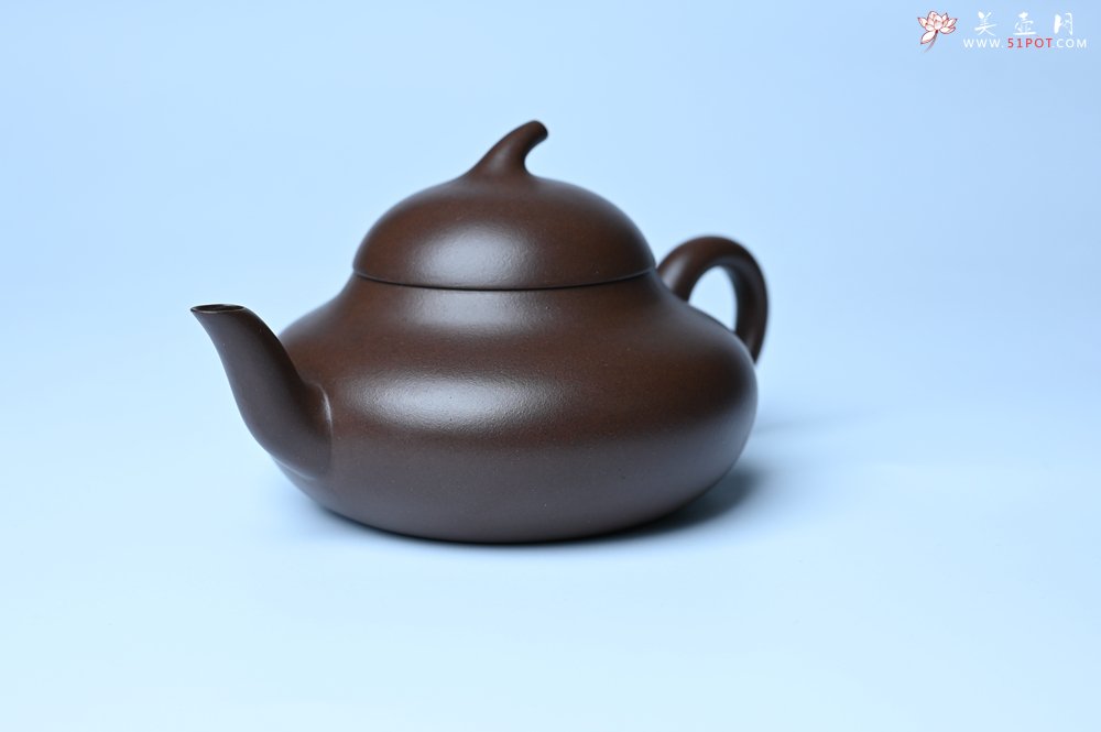 紫砂壶图片：美壶特惠 特好老紫泥茄段梨形壶 茶人醉爱 - 全手工紫砂壶网