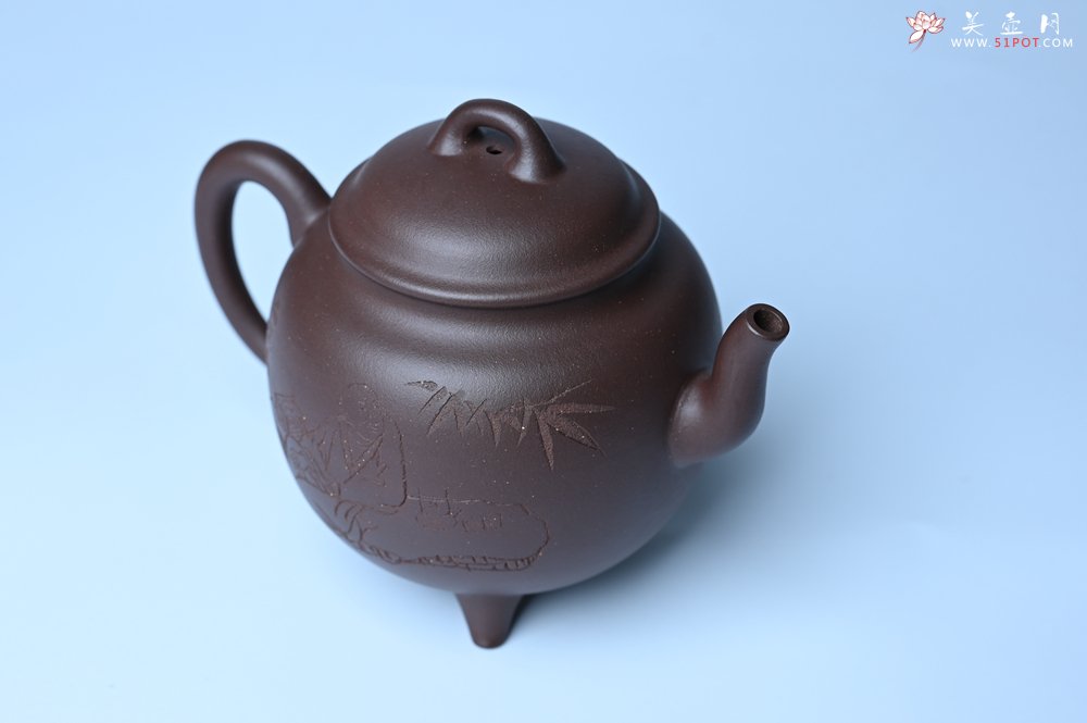 紫砂壶图片：美壶特惠 优质紫泥精致三足鼎壶 品茶论道 - 全手工紫砂壶网