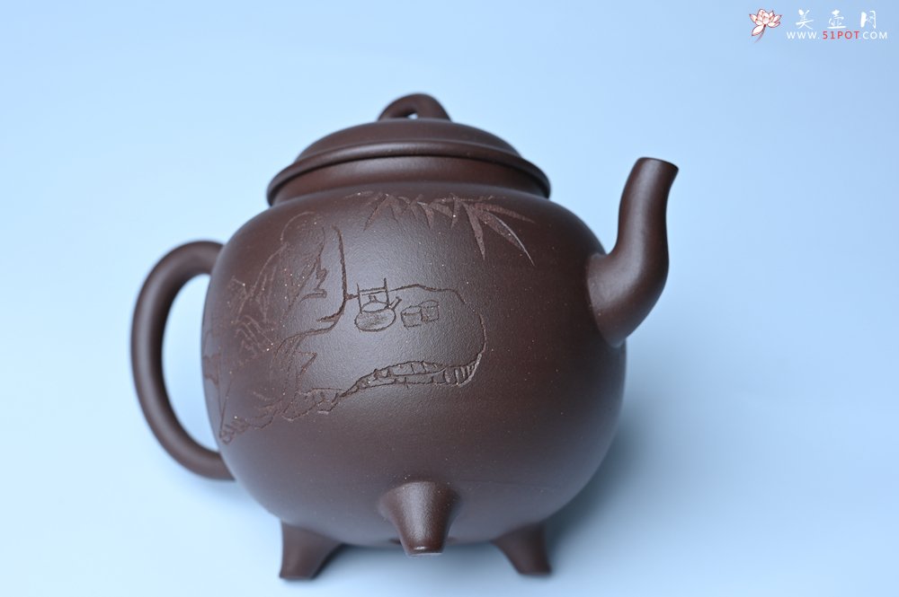 紫砂壶图片：美壶特惠 优质紫泥精致三足鼎壶 品茶论道 - 全手工紫砂壶网