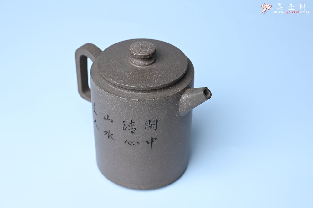 紫砂壶图片：美壶特惠 蠡墅大水潭深井老天青泥 精致圆础壶 装饰山水 茶人醉爱 - 全手工紫砂壶网