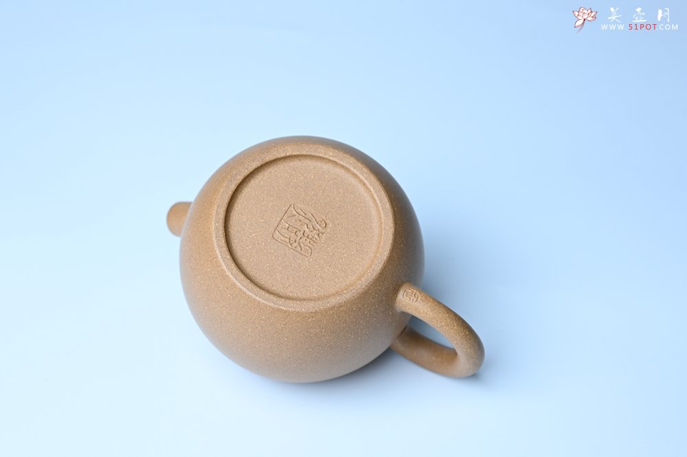 紫砂壶图片：美壶特惠 特好老黄段泥精致大炮巨轮壶 茶人醉爱 - 全手工紫砂壶网
