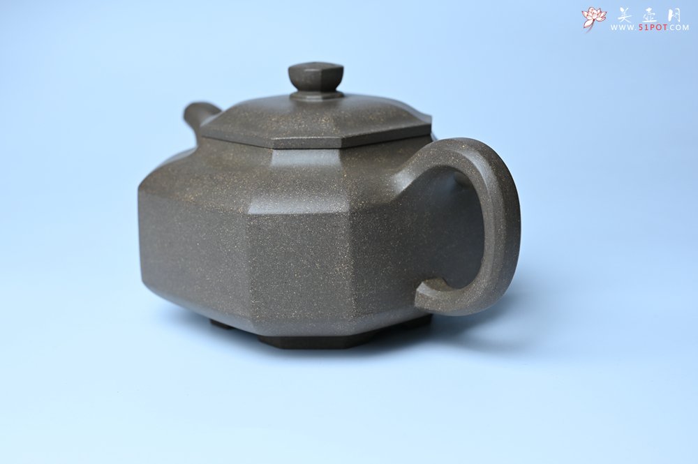 紫砂壶图片：实力派张海艳全手工蟹壳老青段泥精工八方侧角壶 气势磅礴 - 全手工紫砂壶网