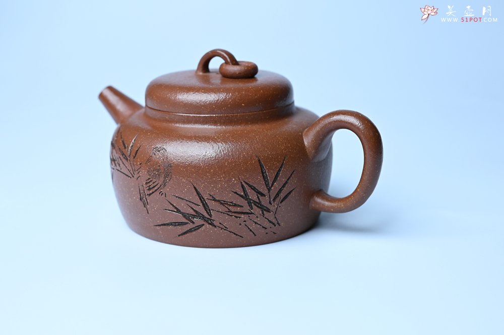 紫砂壶图片：美壶特惠 养过油润降坡泥圈钮德中壶 茶人醉爱 - 全手工紫砂壶网