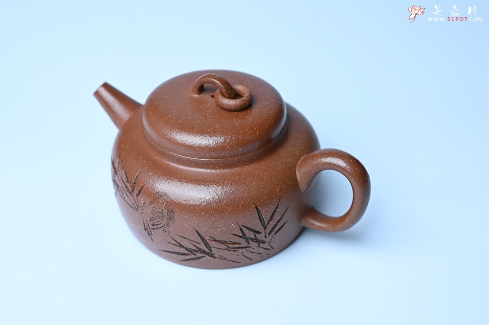 紫砂壶图片：美壶特惠 养过油润降坡泥圈钮德中壶 茶人醉爱 - 全手工紫砂壶网