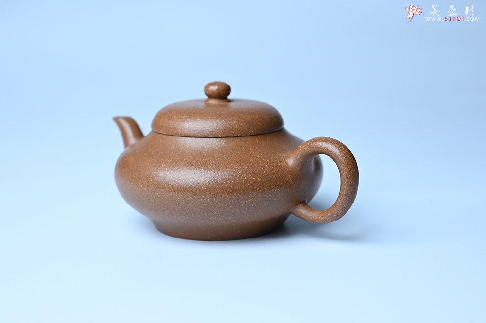 紫砂壶图片：美壶特惠 特好老段泥精致合欢壶 茶人醉爱 - 全手工紫砂壶网