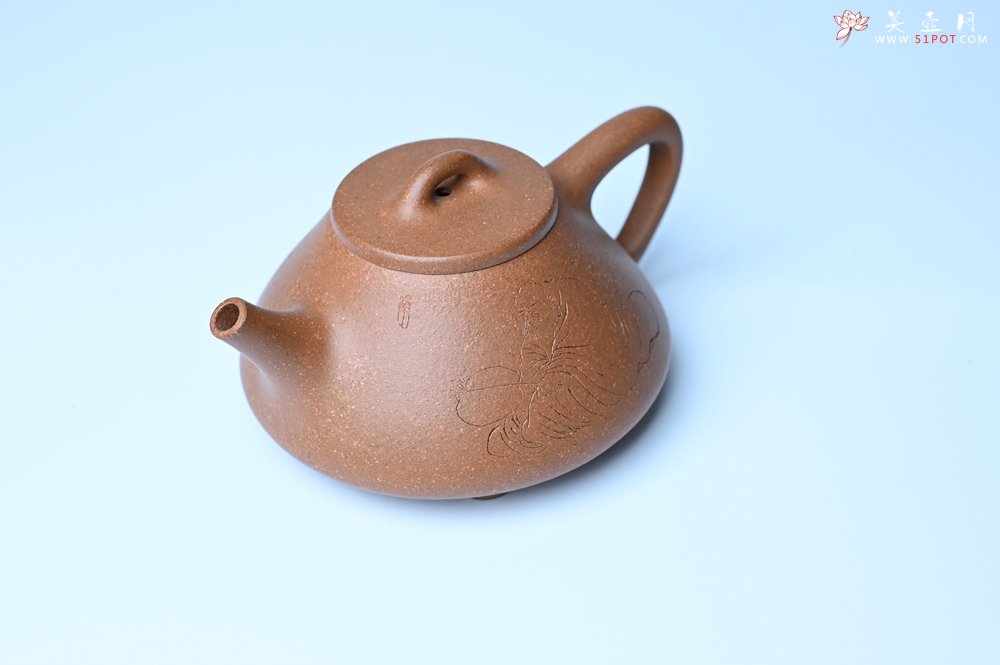 紫砂壶图片：油润五彩段泥 全手工薄胎子冶石瓢 难度大 骨肉匀挺 文气装饰罗汉图 - 全手工紫砂壶网