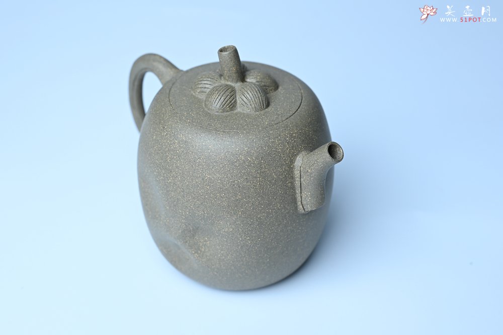 紫砂壶图片：美壶特惠 精致薄胎青段泥瓜菱壶 质量仅84g 茶人醉爱 - 全手工紫砂壶网