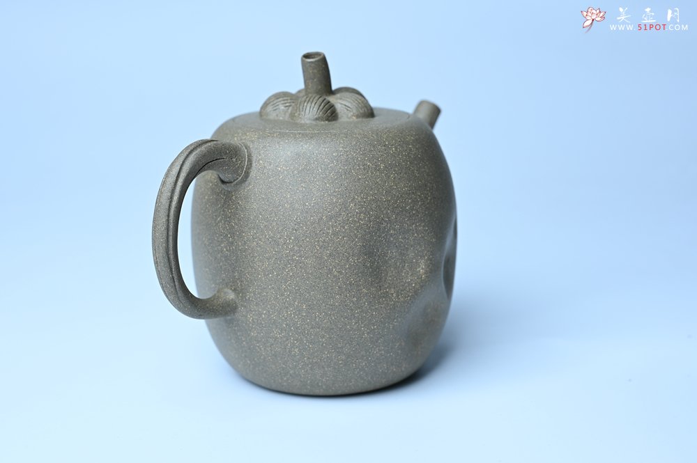 紫砂壶图片：美壶特惠 精致薄胎青段泥瓜菱壶 质量仅84g 茶人醉爱 - 全手工紫砂壶网