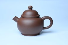 紫砂壶图片：美壶特惠 精致黑星红拼紫泥（家藏限量）大炮巨轮壶 球孔出水爽利 茶人醉爱 - 全手工紫砂壶网