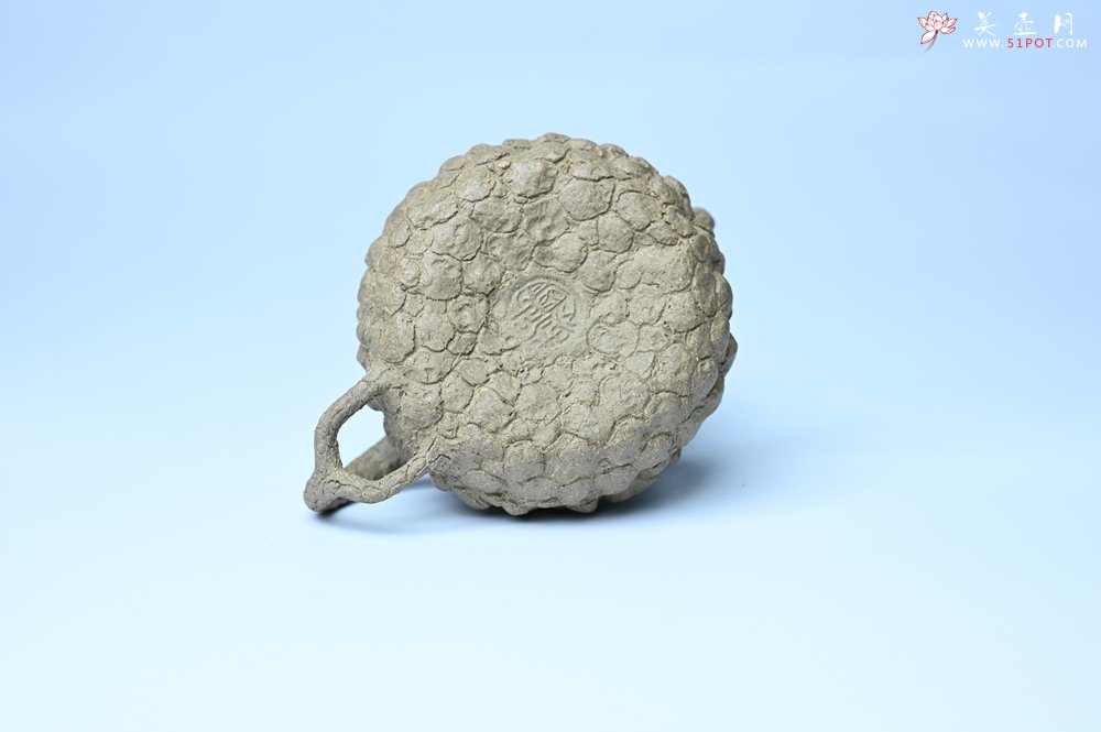 紫砂壶图片：美壶特惠 全手工老青段供春壶 肌理有老树瘿的感觉 灰常赞 - 全手工紫砂壶网