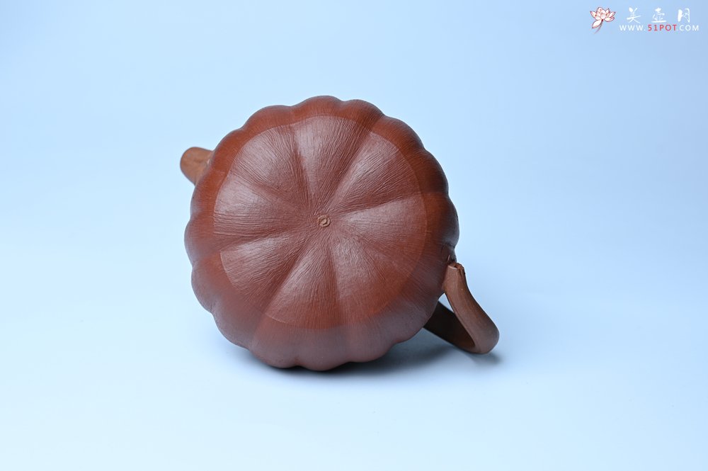 紫砂壶图片：美壶福利特惠 美壶专属定制 精致好料南瓜紫砂壶  肌理丰富生动 - 全手工紫砂壶网