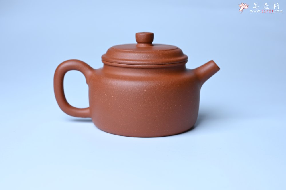 紫砂壶图片：美壶特惠 精致特好黄龙山宝山矿区红降坡泥德中壶 - 全手工紫砂壶网