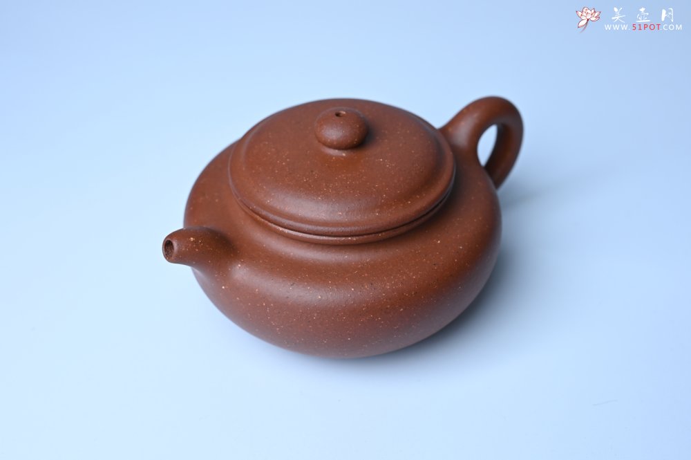 紫砂壶图片：美壶特惠 精致特好共生紫砂矿扁古壶 矿物质丰富 茶人醉爱 - 全手工紫砂壶网