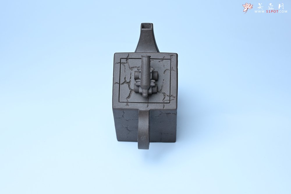 紫砂壶图片：美壶特惠 优质紫泥还原烧威震四方壶 - 全手工紫砂壶网