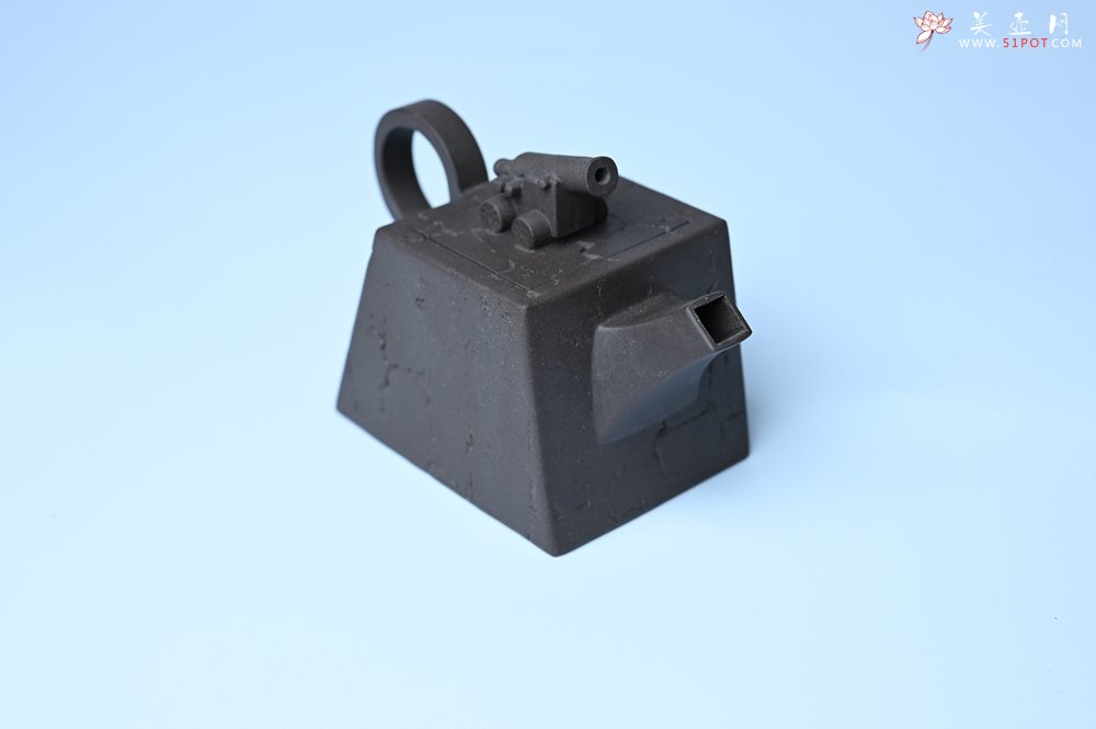 紫砂壶图片：美壶特惠 优质紫泥还原烧威震四方壶 - 全手工紫砂壶网