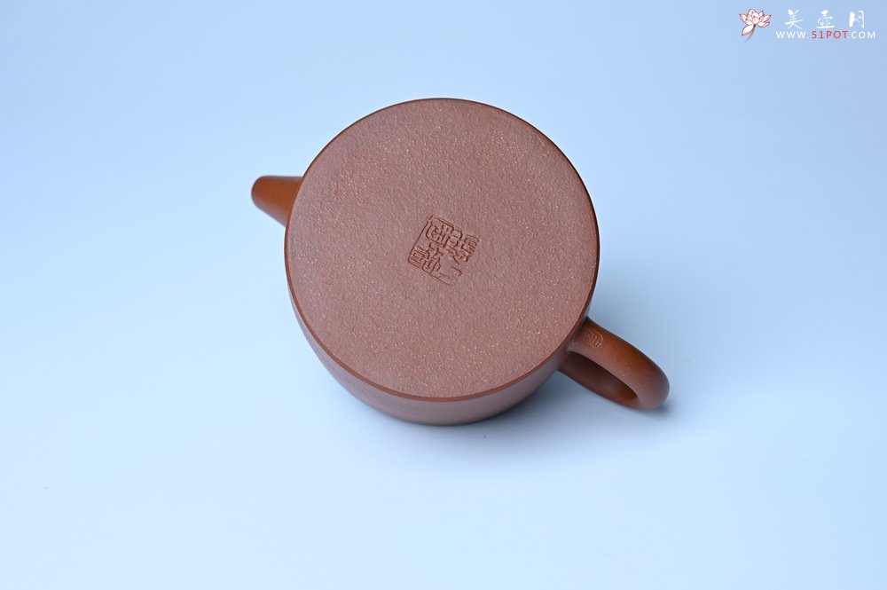 紫砂壶图片：潜力股周小培全手工演绎特好降坡泥汉瓦壶 大口盖 - 全手工紫砂壶网