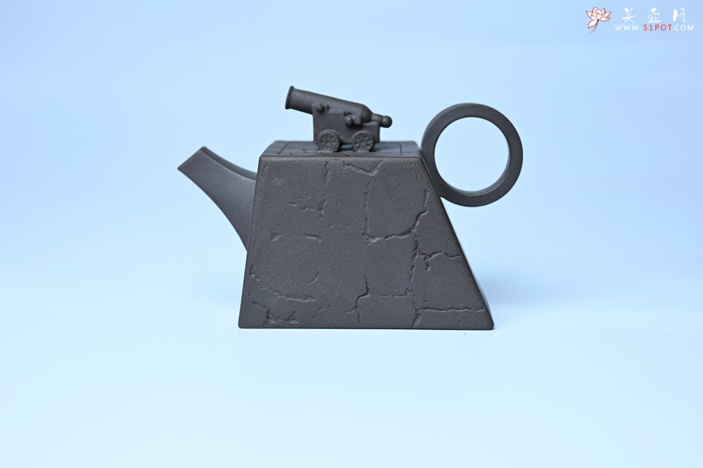 紫砂壶图片：美壶特惠 优质紫泥还原烧威震四方壶 - 全手工紫砂壶网