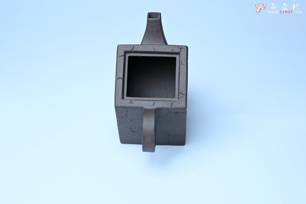 紫砂壶图片：美壶特惠 优质紫泥还原烧威震四方壶 - 全手工紫砂壶网