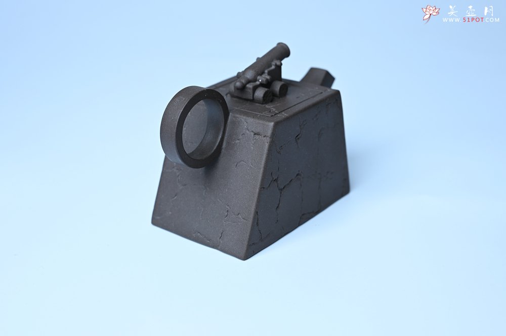 紫砂壶图片：美壶特惠 优质紫泥还原烧威震四方壶 - 全手工紫砂壶网