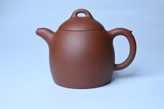 紫砂壶图片：美壶特惠 特好底槽青秦权壶 茶人最爱 - 全手工紫砂壶网